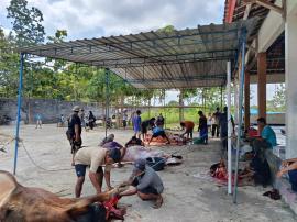 Warga Nogosari 2 Gelar Penyembelihan Hewan Kurban dengan Lancar